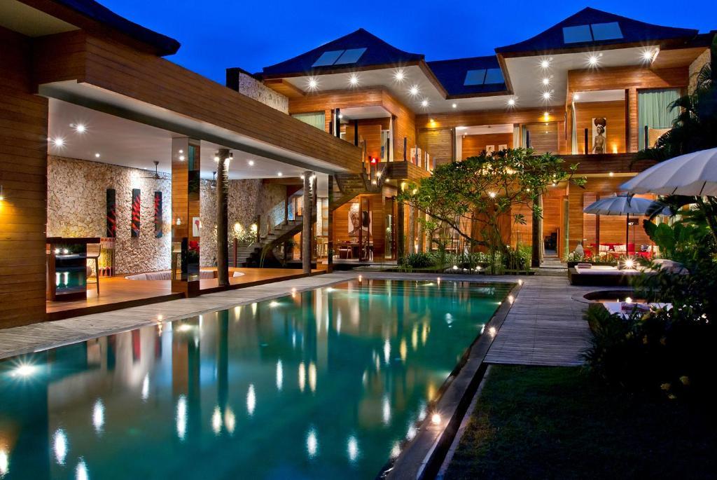 Eko Villa Seminyak - Tropical Villa, Walk To Beach Exterior photo