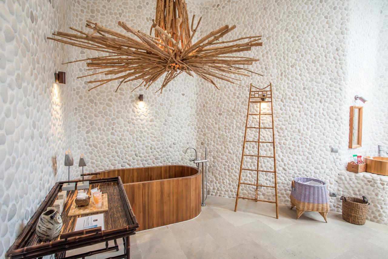 Eko Villa Seminyak - Tropical Villa, Walk To Beach Exterior photo