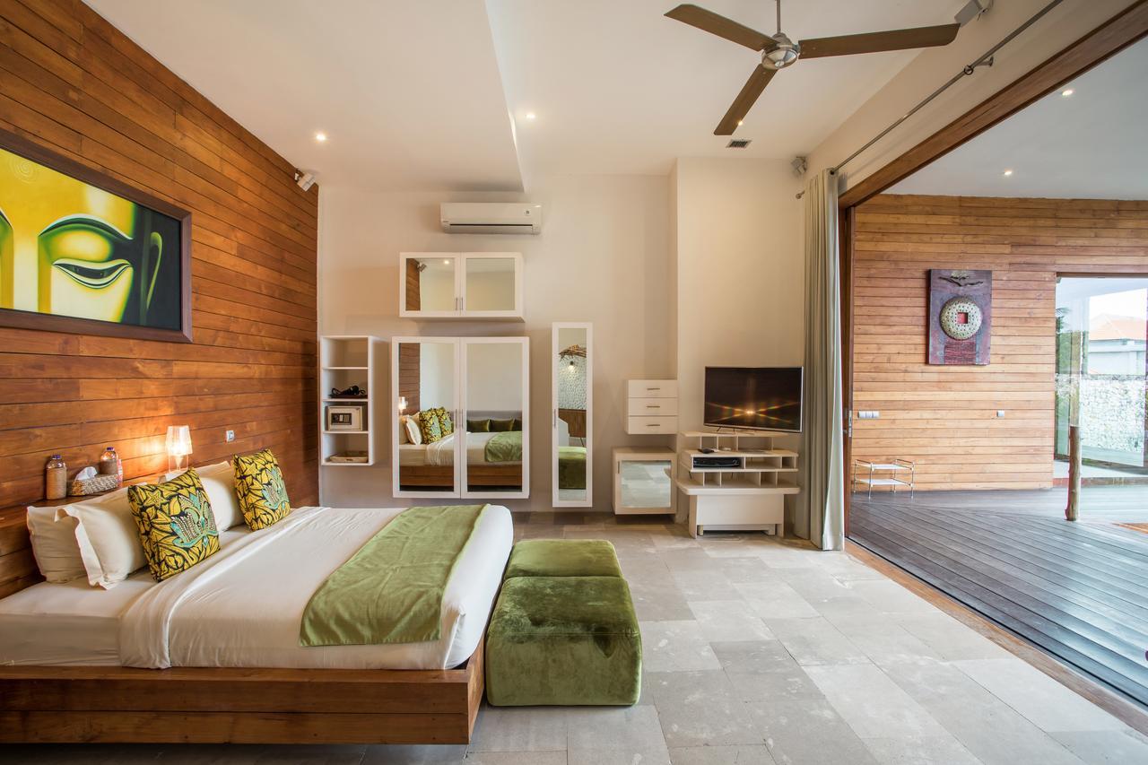 Eko Villa Seminyak - Tropical Villa, Walk To Beach Exterior photo