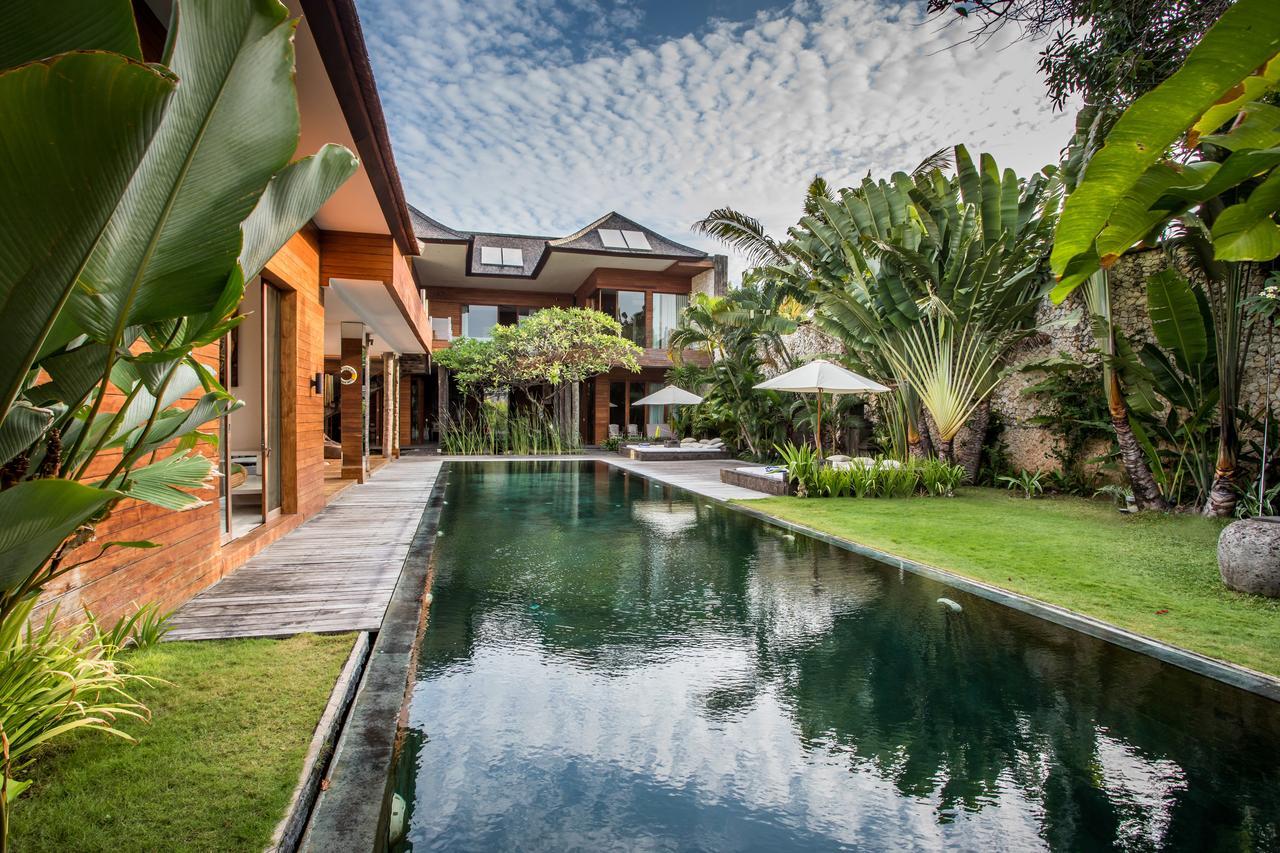 Eko Villa Seminyak - Tropical Villa, Walk To Beach Exterior photo